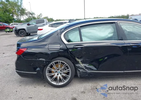 2021 BMW 740I z USA, uszkodzony, nr VIN WBA7T2C04MCE56407